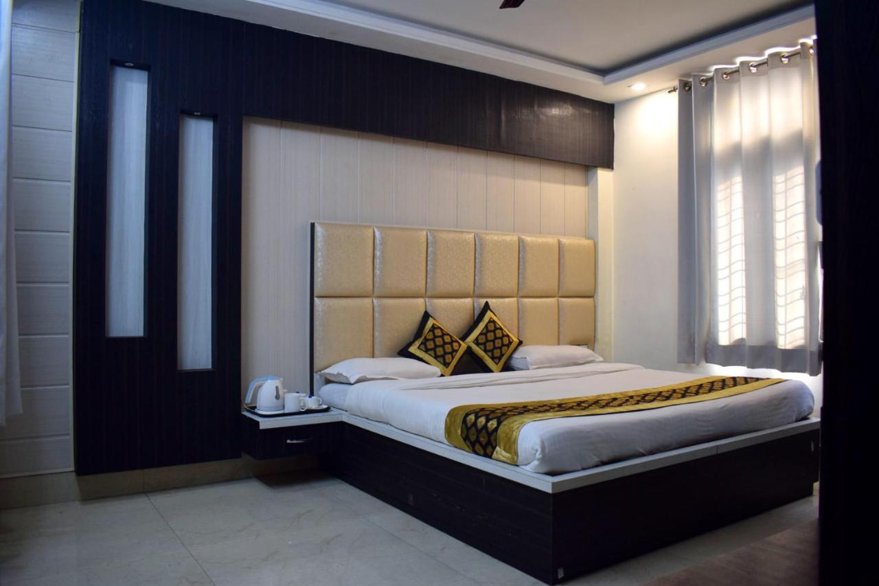 Hotel Grey Castle Haridwār Екстериор снимка
