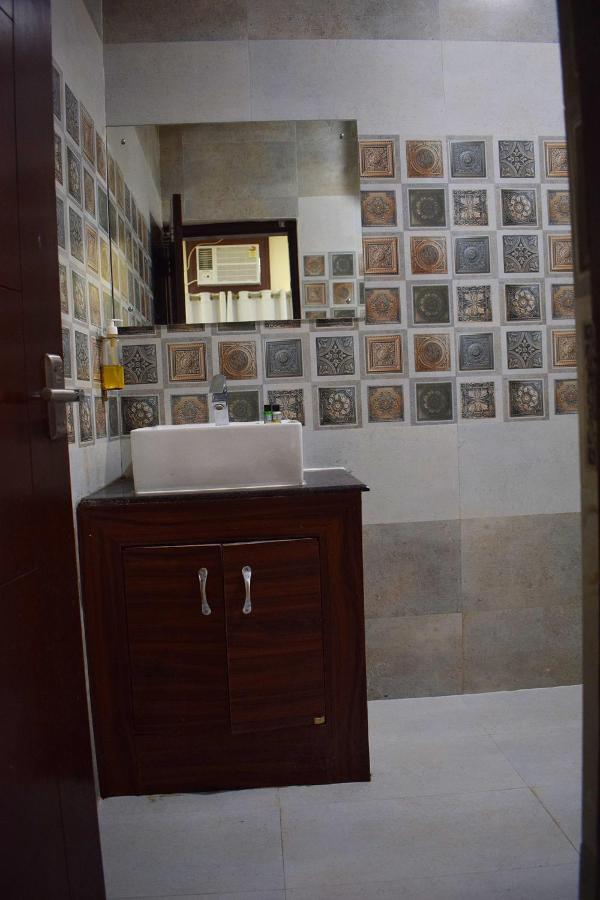 Hotel Grey Castle Haridwār Екстериор снимка