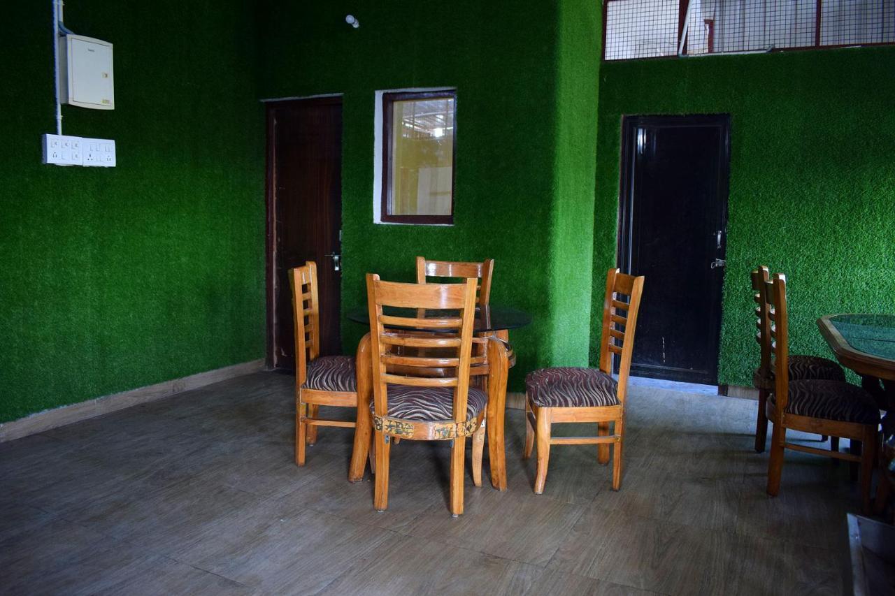Hotel Grey Castle Haridwār Екстериор снимка