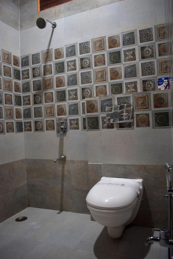 Hotel Grey Castle Haridwār Екстериор снимка